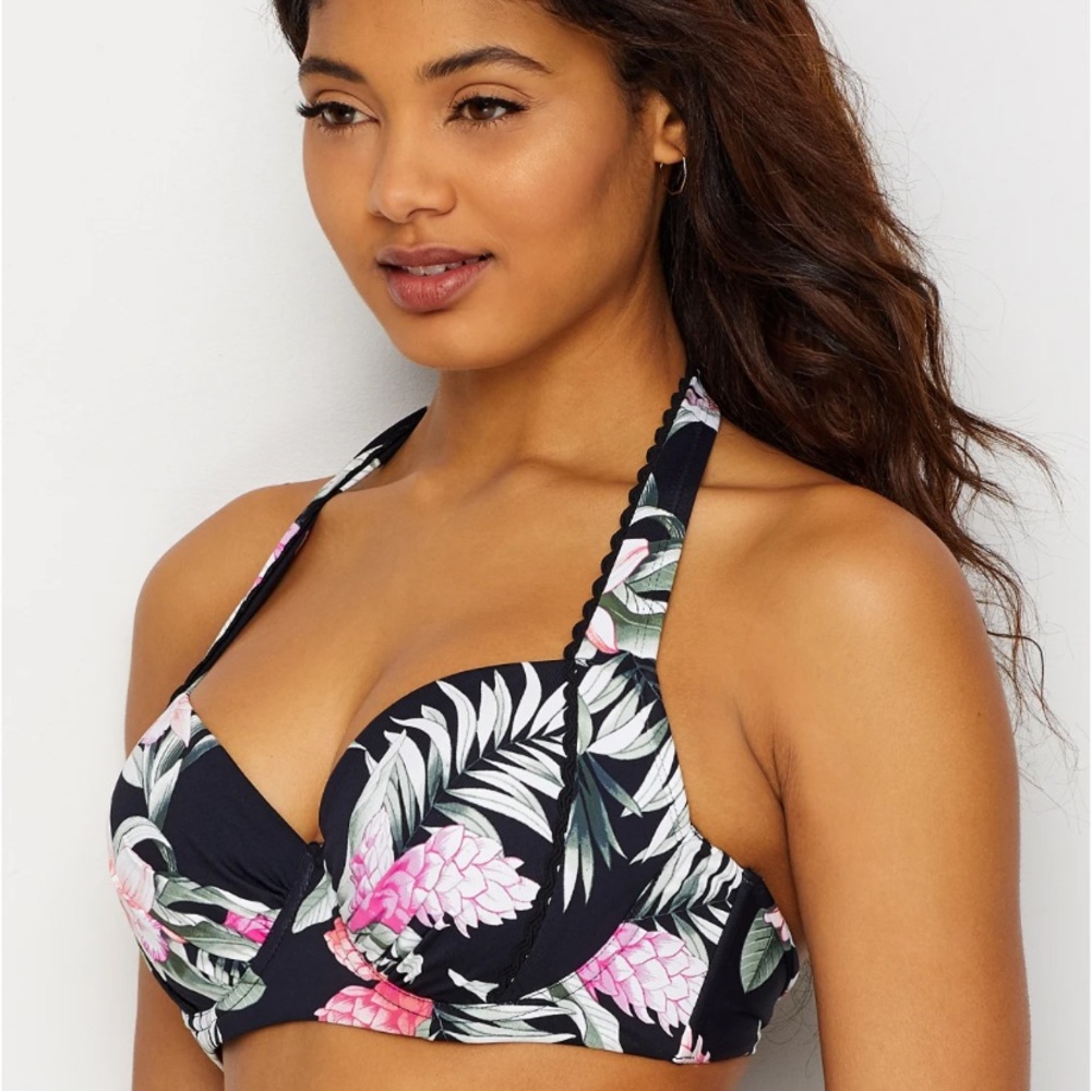 NWT TOMMY BAHAMA
Ginger Flower Halter Bikini Top Xs